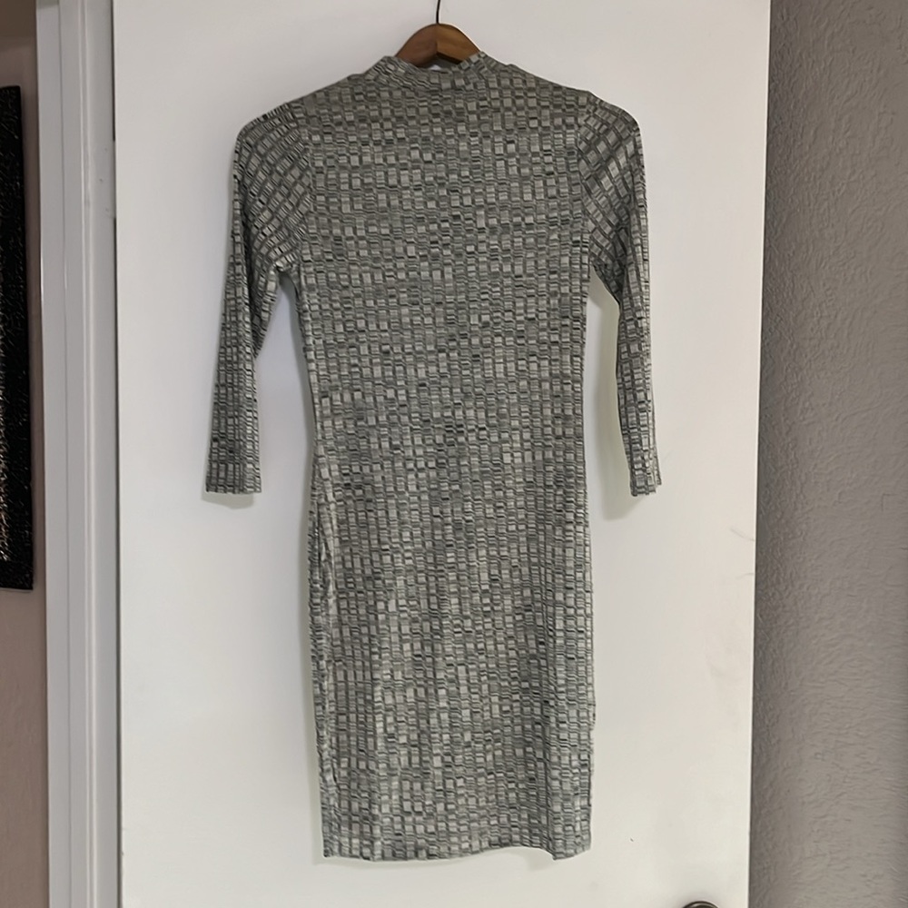 Dice Bodycon Dress 3/4 Sleeve Ribbed Olive Green Stretchy Size Small NEW - Picture 6 of 7